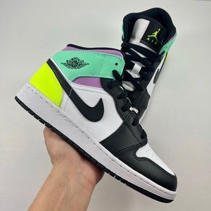 Nike Air Jordan 1 Mid